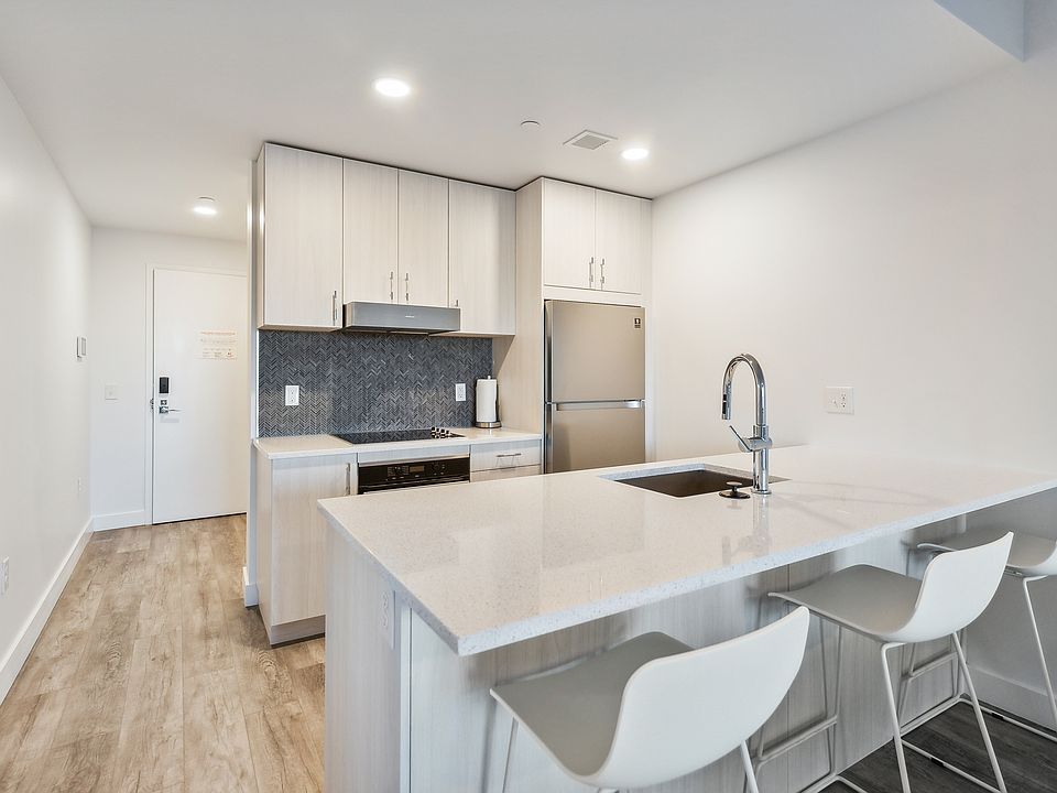 1st image of 2303 W Deer Hollow Rd #3111