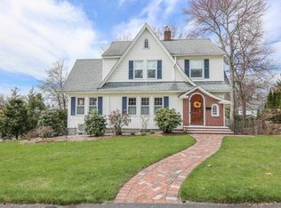 1070 Union St, Manchester, NH 03104