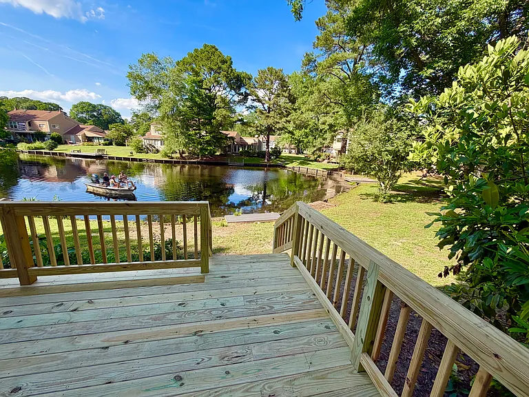 84 Quarterdeck Townes #84 — Photo 14