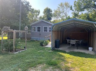 109 W Pine St, Rich Hill, MO 64779
