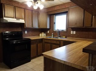 19152 Skunk River Rd, Wever, IA 52658