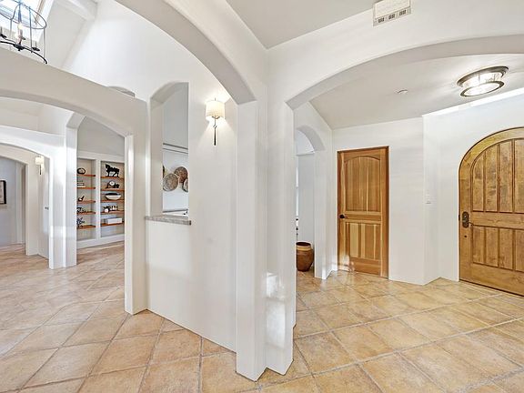 4th image of 1042 Wilmington Way