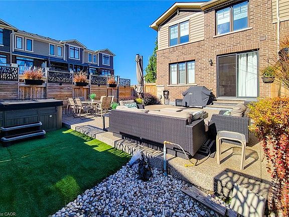 5th image of 65 Waterview Ln