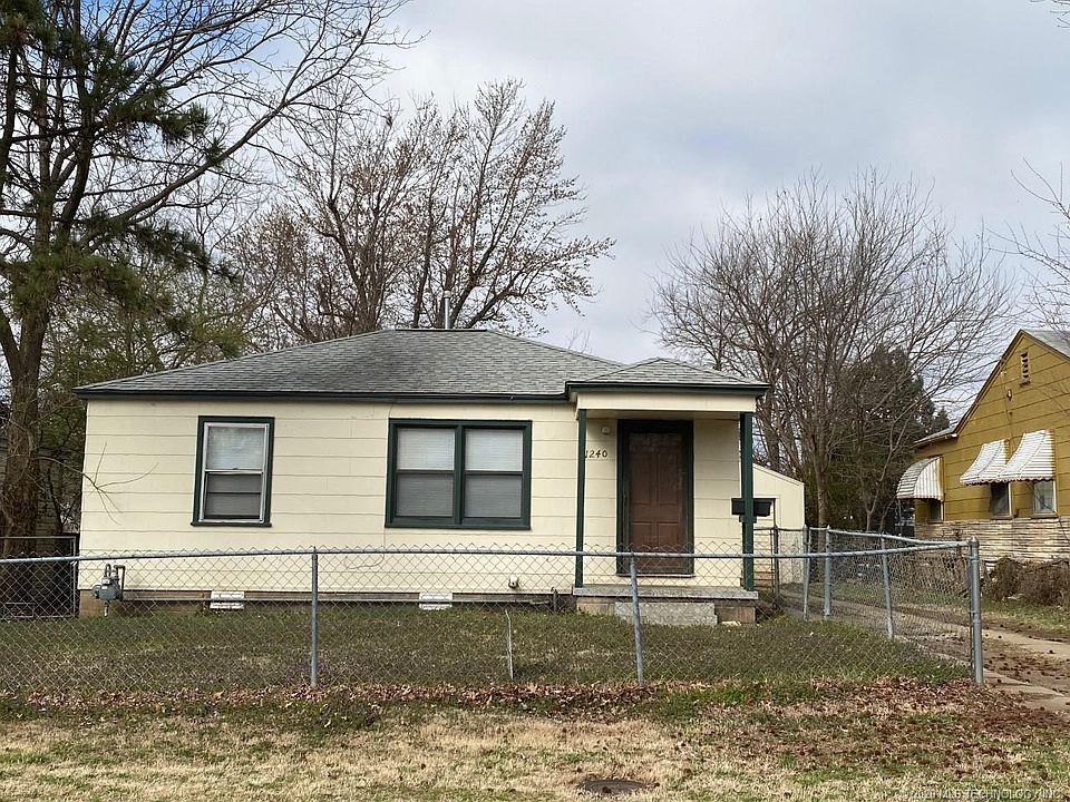 1st image of 1240 N Vandalia Ave