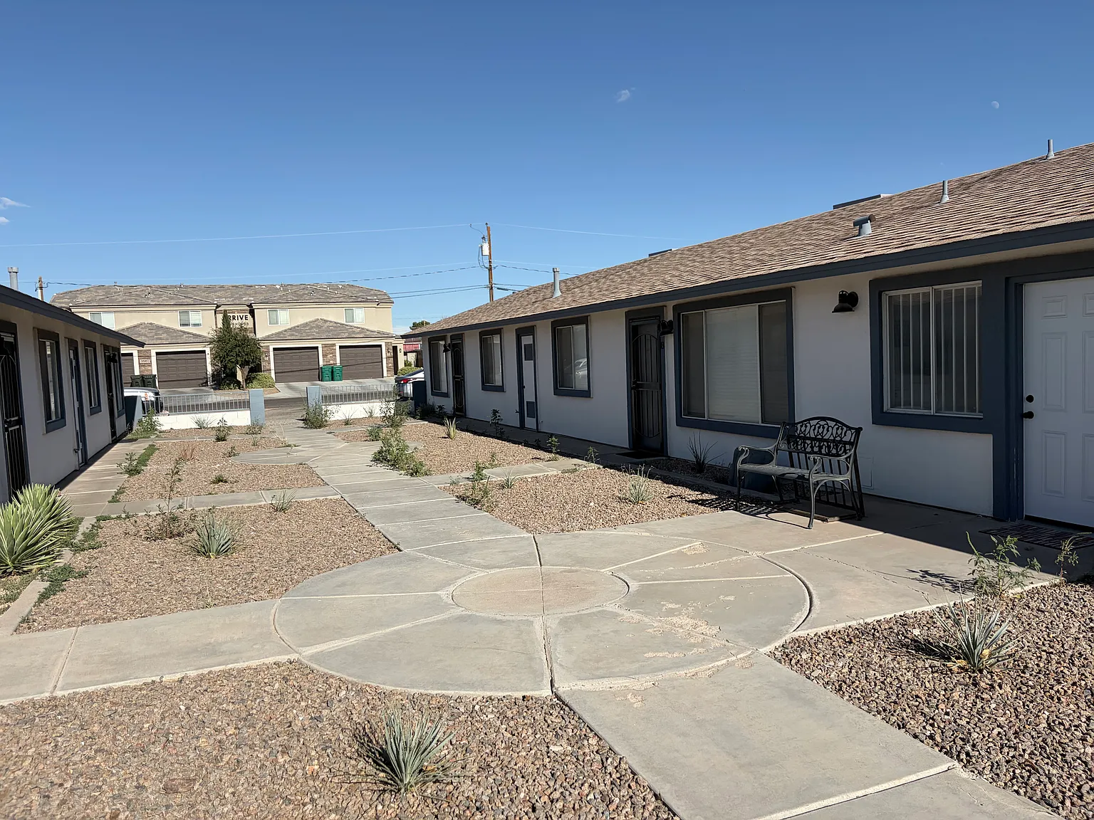 2 bed, 950 sqft, $1,100 — Photo 4