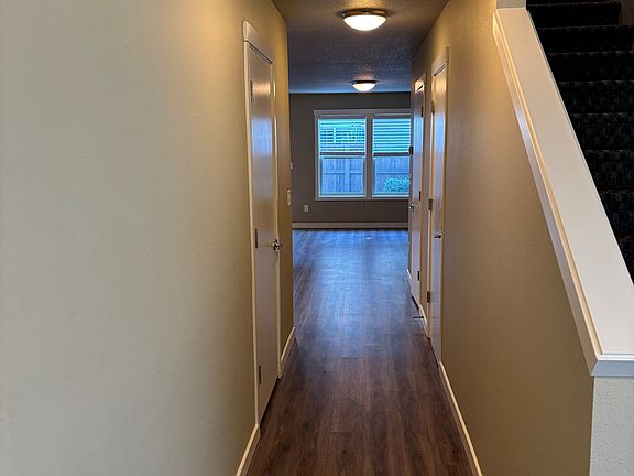 2nd image of 8603 NE 37th St