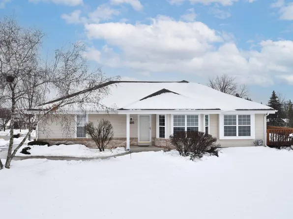 W142N9667 Knollcrest CIRCLE, Germantown, WI 53022