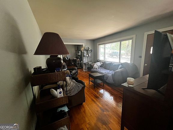 2nd image of 139 Anita Pl SE