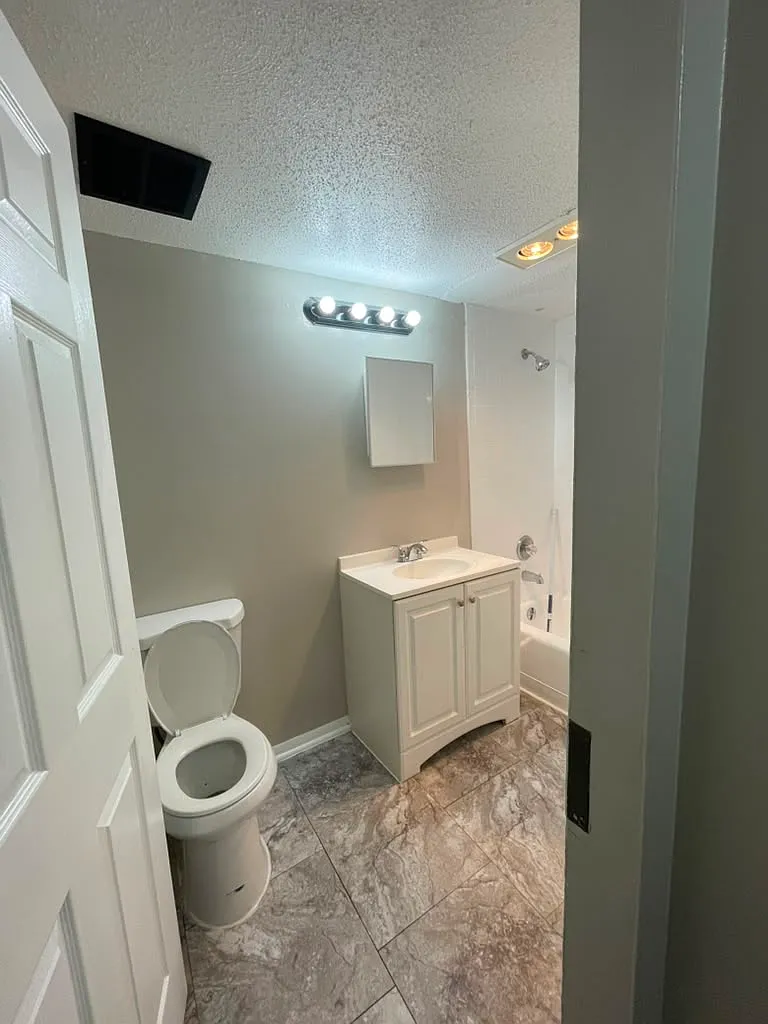 1 bed, $1,200 — Photo 3