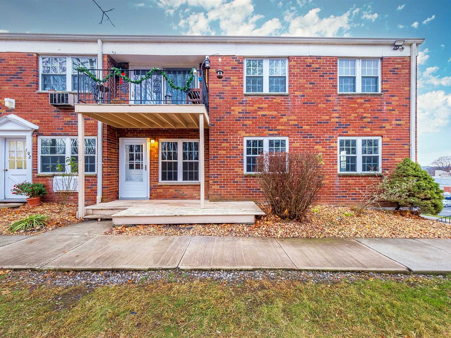 4 Colonial Rd APT 100, Beacon, NY 12508 Zillow