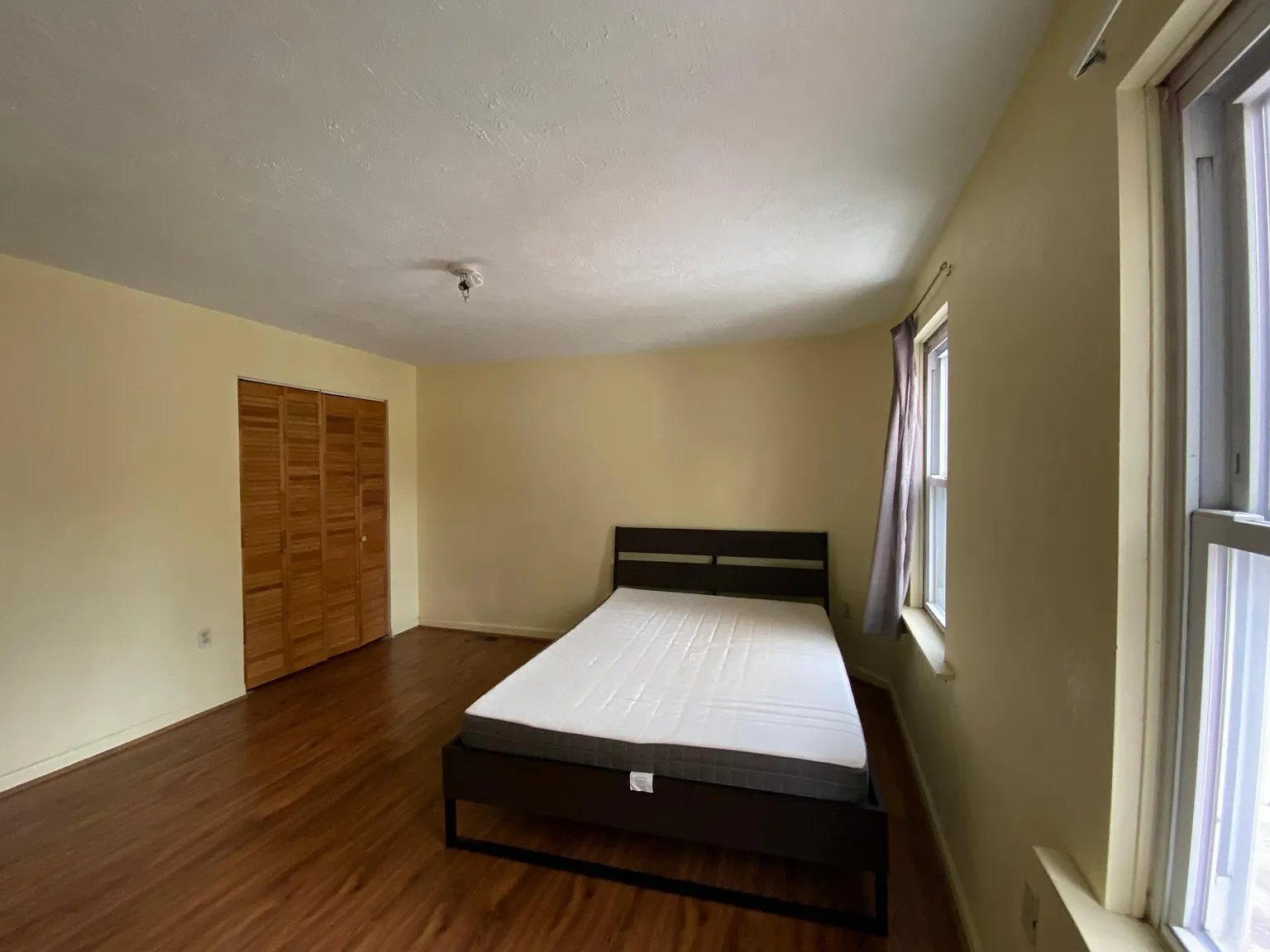 4 bed, 1648 sqft, $550 — Photo 2