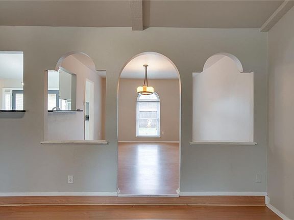 3rd image of 1355 Beechwood Dr