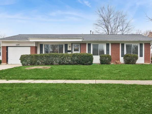 124 Braemar Dr, Elk Grove Village, IL 60007