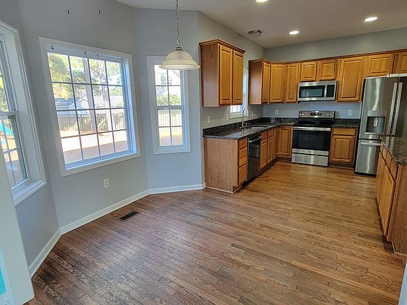 3rd image of 308 Osprey Point Dr