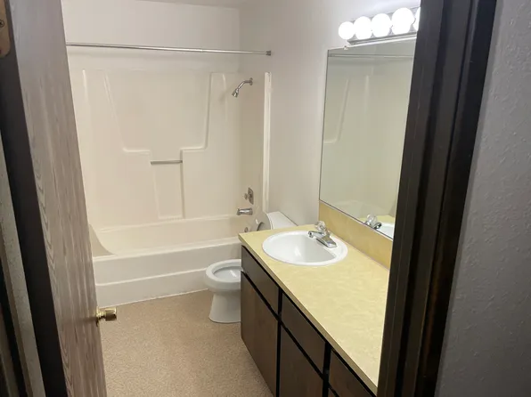 1568 Minor Rd, Kelso, WA