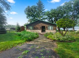 4122 W Lake Shore Dr, Wonder Lake, IL 60097