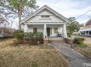 305 N 3rd St, Smithfield, NC 27577