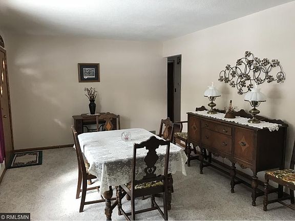 3rd image of 812 Woodland St