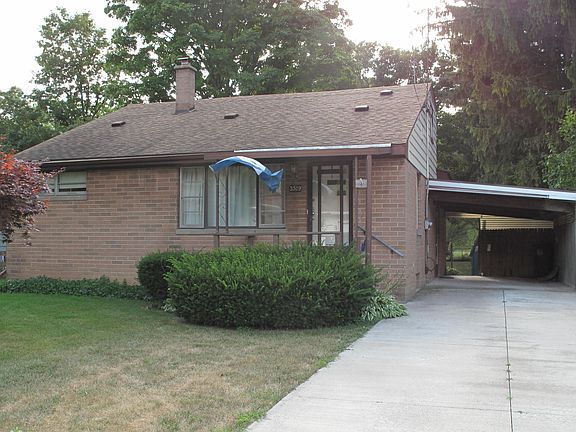 2nd image of 3509 Creston Ave