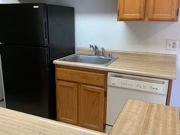 5th image of 845 Woodside Way APT 108
