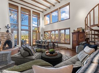 26 Avenida De La Scala, Santa Fe, NM 87506