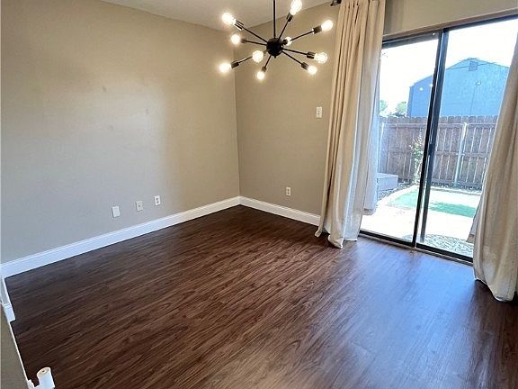 3rd image of 1902 Dartmouth St APT K3