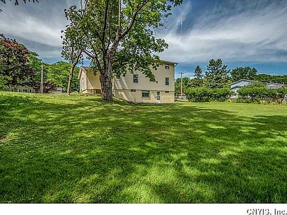 4th image of 228 Slawson Dr