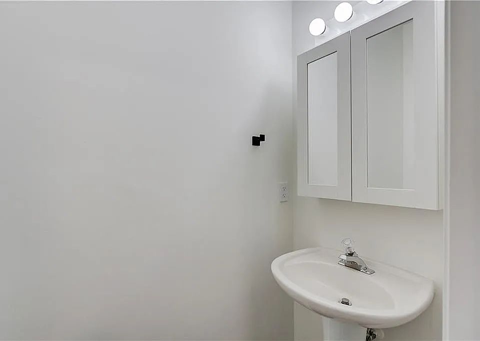 1st image of 3340 Hidden Cove Cir #3340