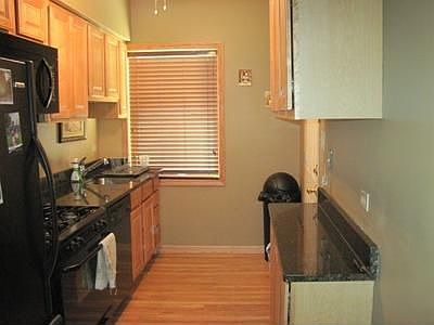 4th image of 403 S Harvey Ave Unit 1B