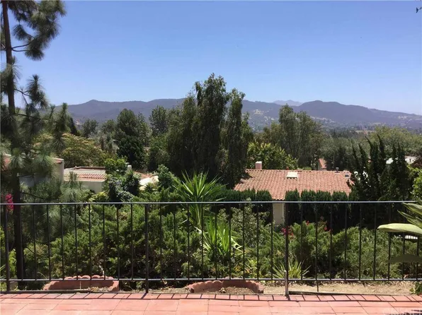 546 W Knollview Ln, Thousand Oaks, CA 91360
