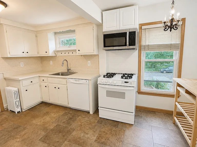 41 N Franklin Tpke — Photo 4