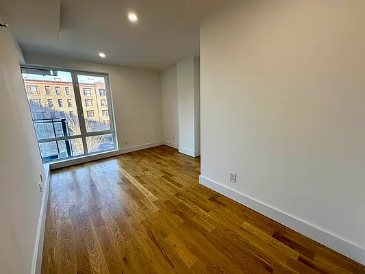 Rented by EXR | media 6