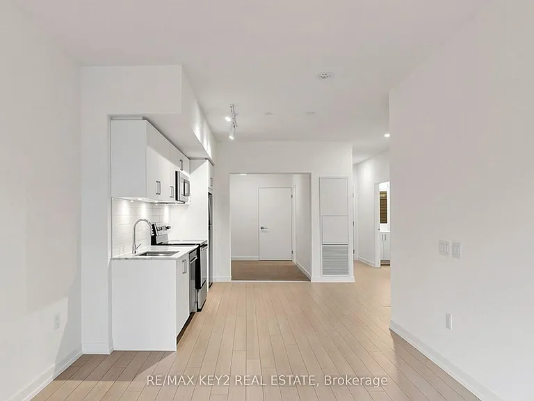 4010 Eglinton Ave W #710 — Photo 6