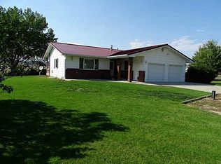 1 Gates Rd, Columbus, MT 59019