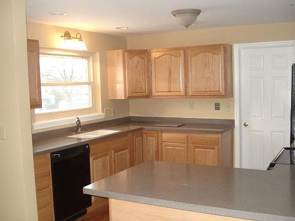 2nd image of 2137 Forestlake Dr
