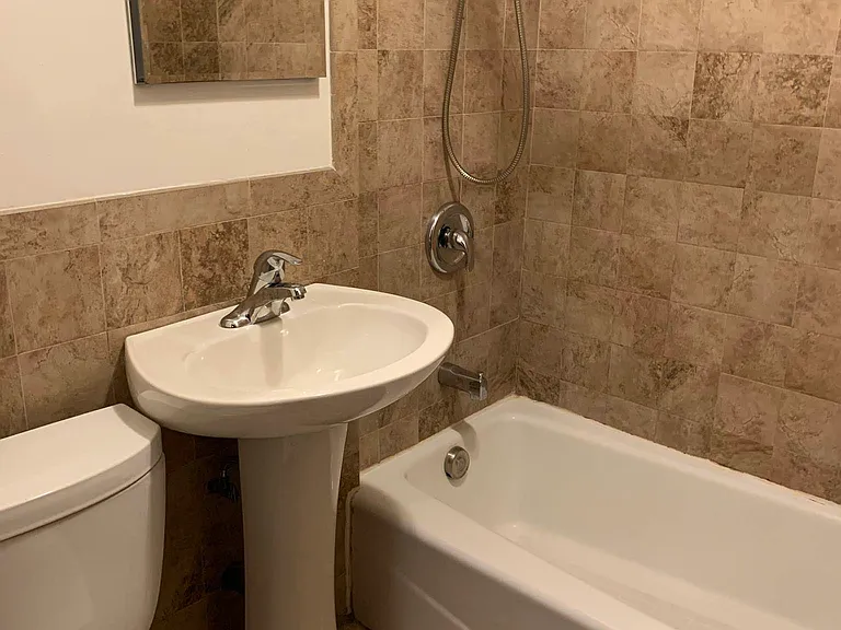 186 Lincoln Pl #1 — Photo 7