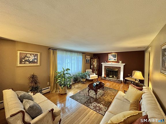 4th image of 97 Brookview Road