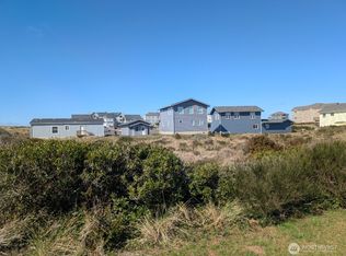 1407 Ocean Crest Avenue SW, Ocean Shores, WA