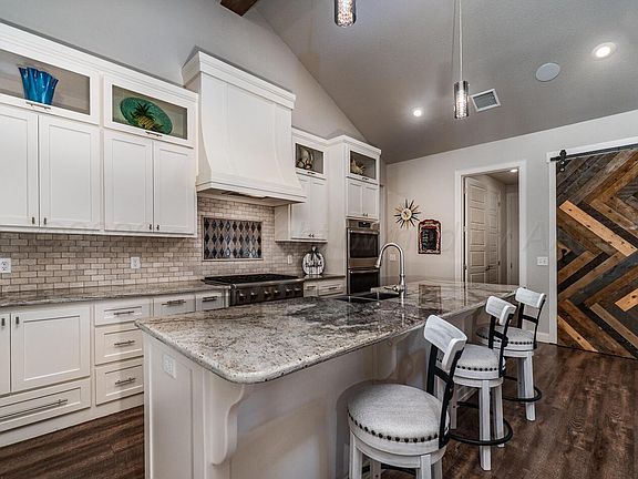 2nd image of 6404 Isabella Dr