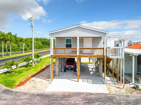 675 Copeland AVE S #25, EVERGLADES CITY, FL 34139