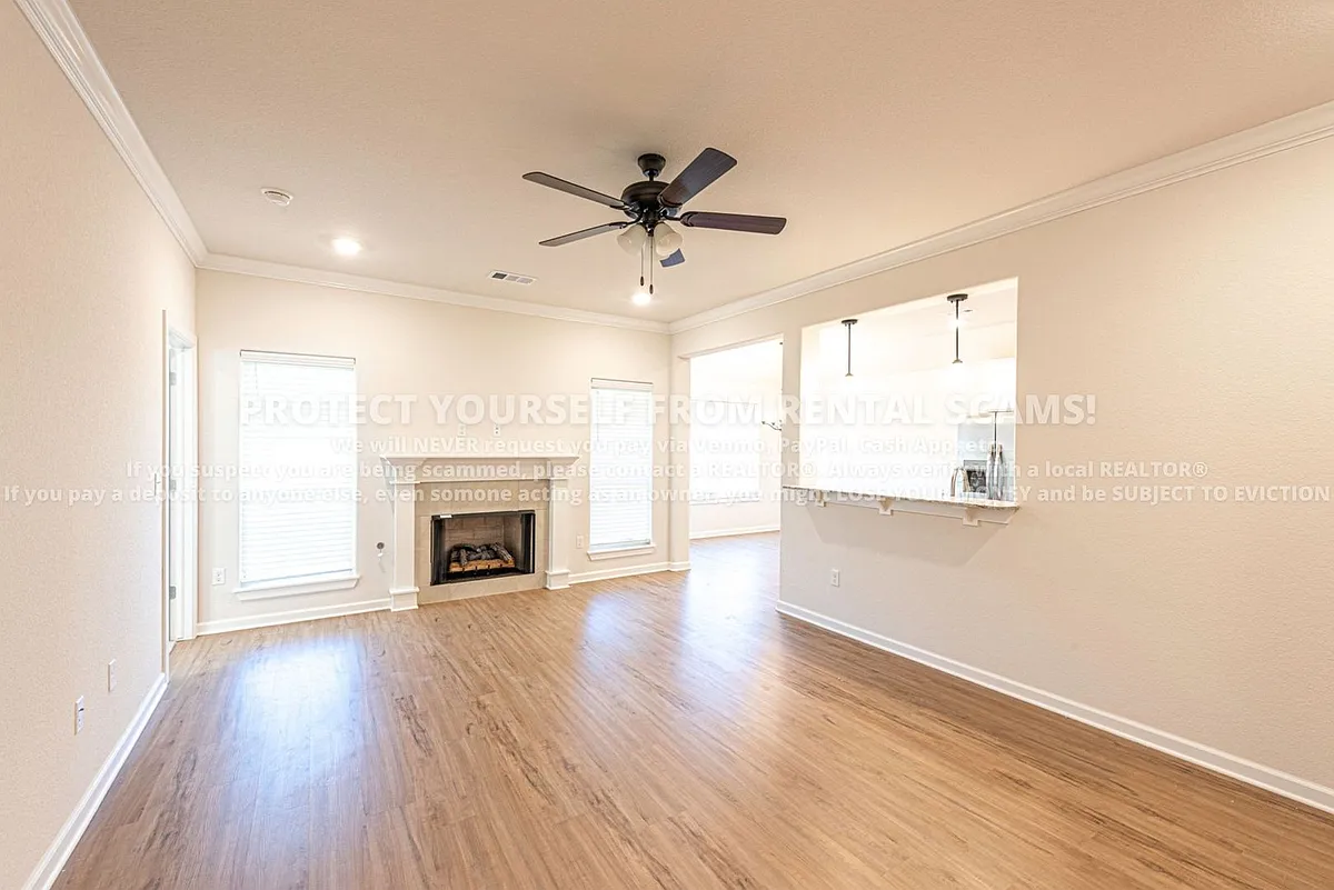 Building Photo - 410 Coconut Ln
