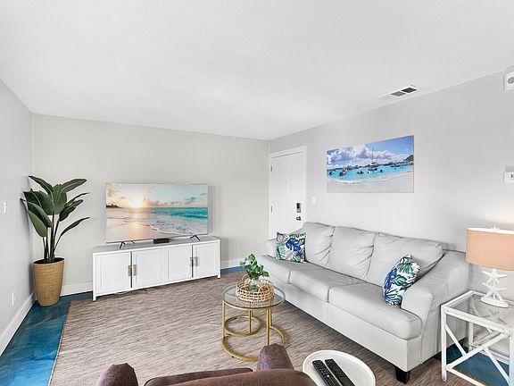 4th image of 5011 Starfish Dr S #C