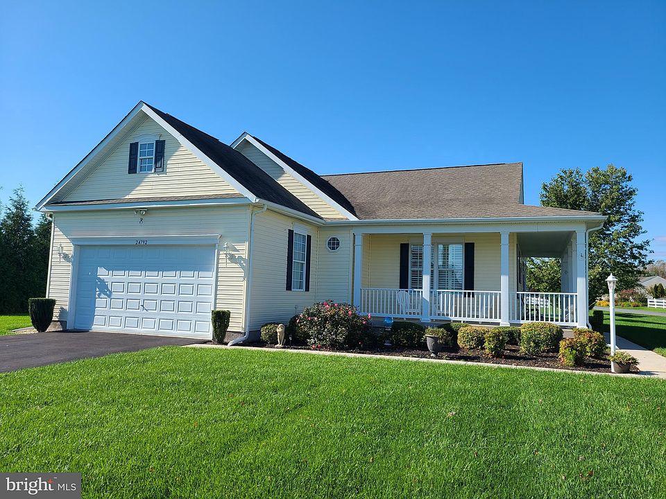1st image of 24792 Shoreline Dr