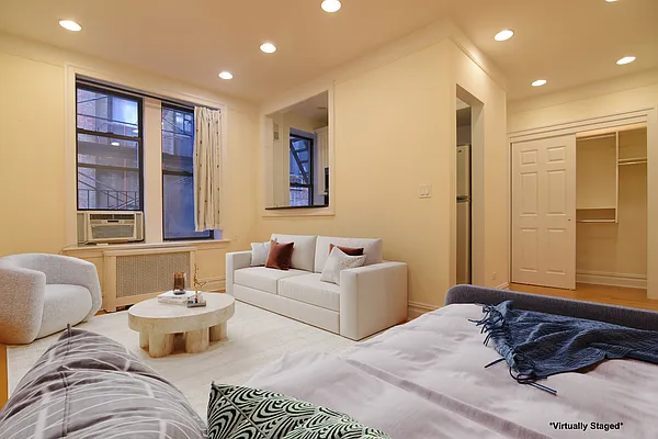 Sold by Skyward | media 1