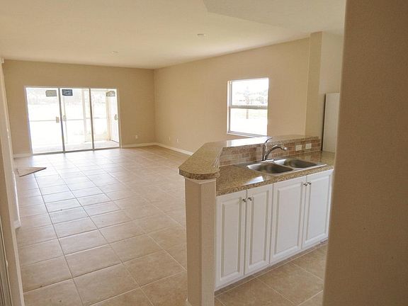 3rd image of 27460 Palmesta Cir Unit 25