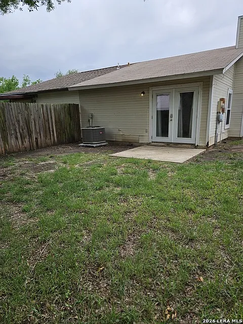 2 bed, 1.0 bath, 716 sqft, $1,300 — Photo 4