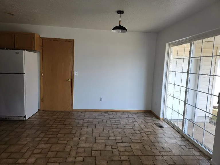 2262 Ironwood St — Photo 7