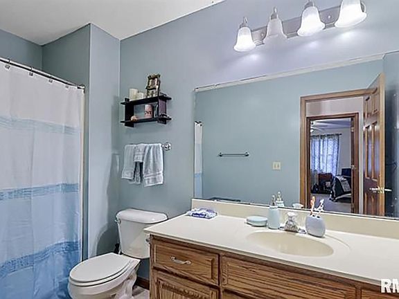 5th image of 2607 Montega Dr