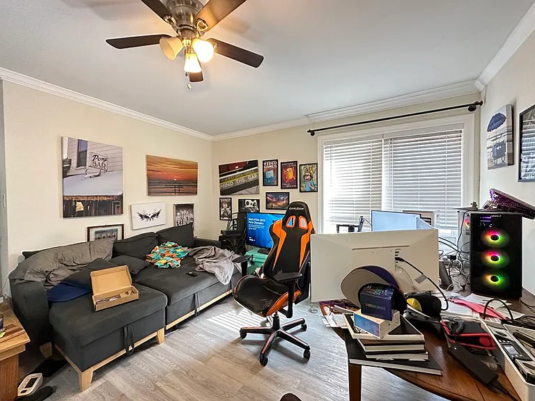 4222 N Clark St #2 — Photo 7