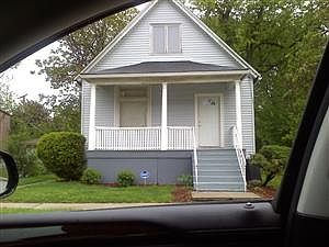 2nd image of 509 E 144th Pl